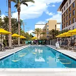 Home2 Suites By Hilton Anaheim Resort